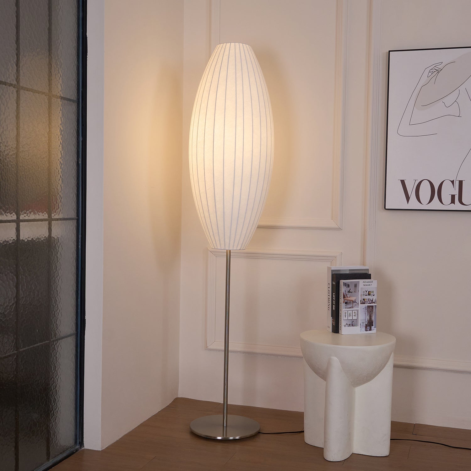 Lampa podłogowa LED z żebrowanym kloszem