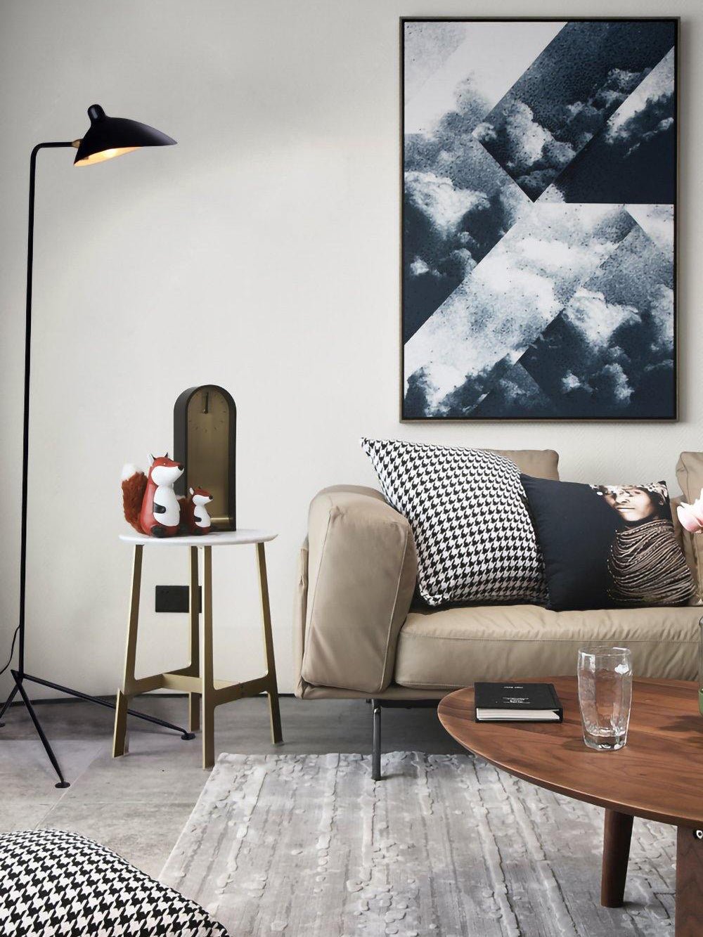 Minimalistyczna lampa stojąca inspirowana stylem vintage