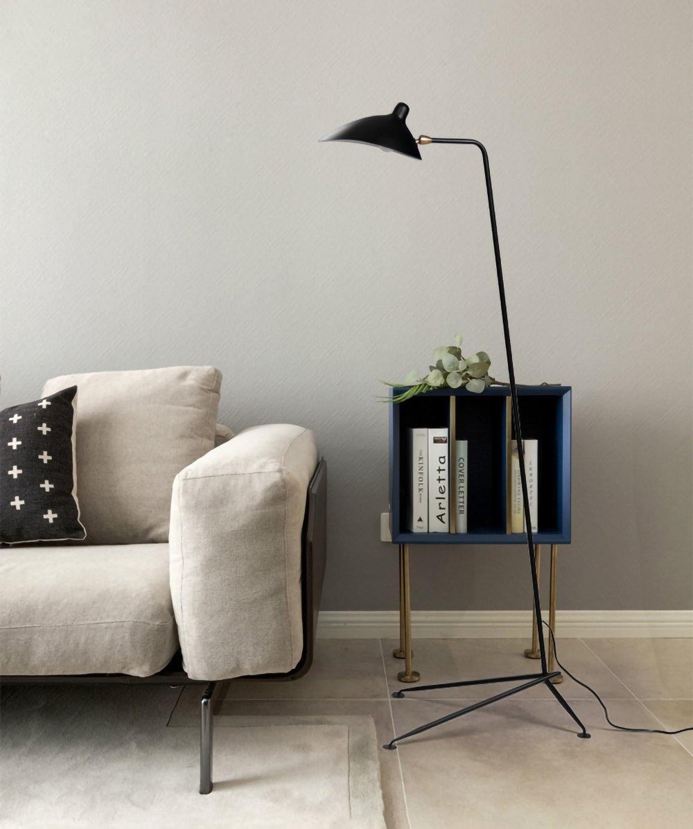 Minimalistyczna lampa stojąca inspirowana stylem vintage
