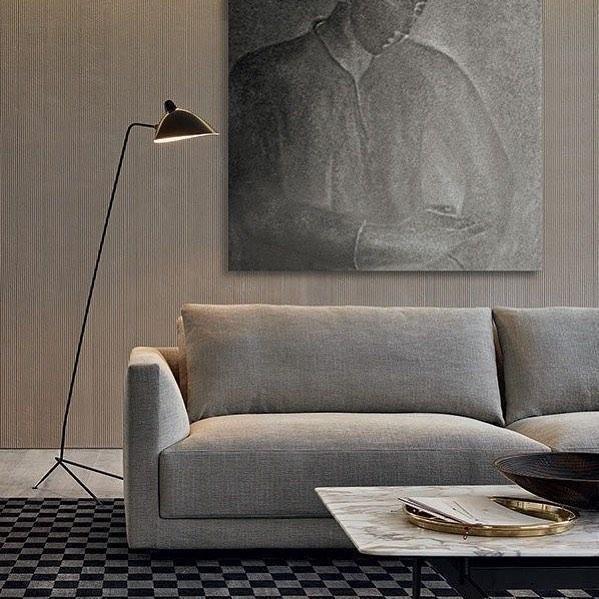 Minimalistyczna lampa stojąca inspirowana stylem vintage